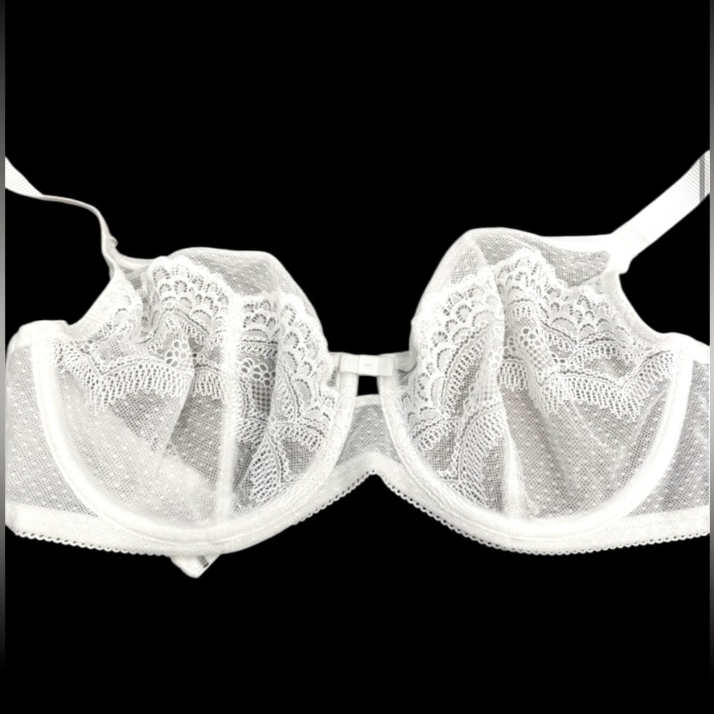 Triumph lace underwire 34D